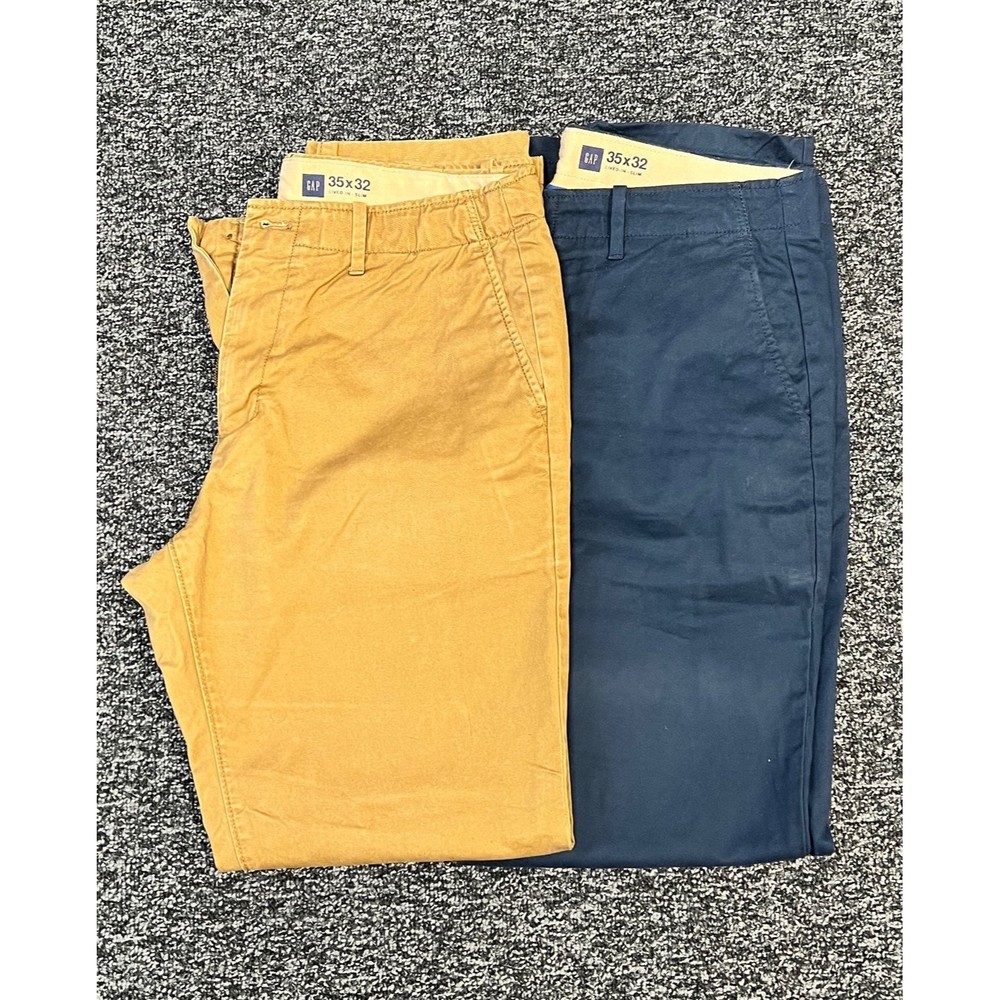 2 Pair Men's GAP Khakis/Chino Pants (35x32)